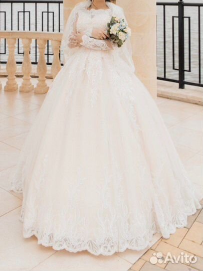 Свадебное платье