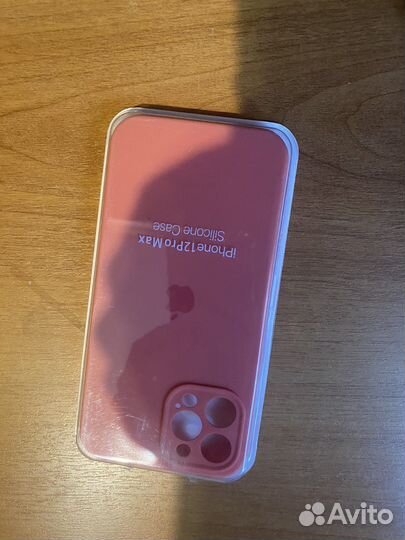 Чехлы на iPhone 12 pro max