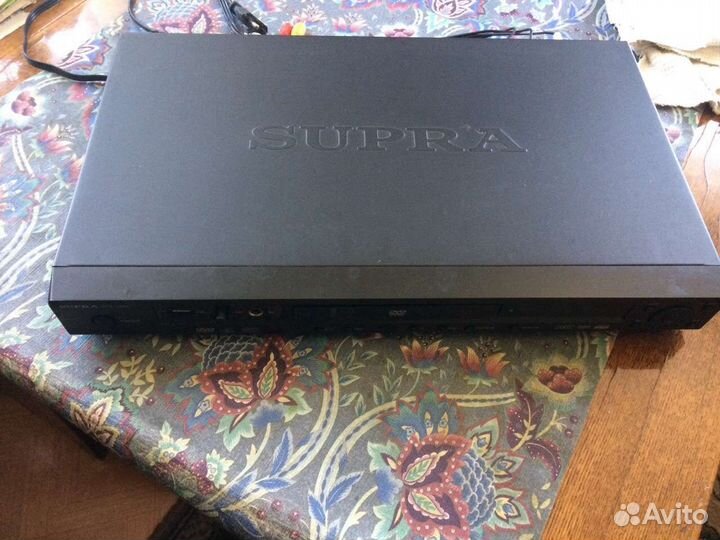 DVD-проигрыватель supra