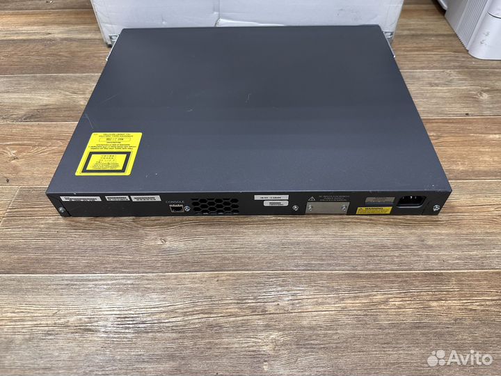 Коммутатор Cisco Catalyst WS-C3560G-24TS-S