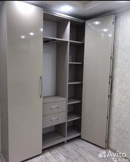 Кухни на Заказ