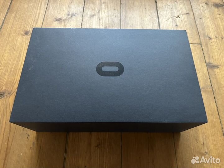 Шлем виртуальной реальности Oculus Quest 64GB