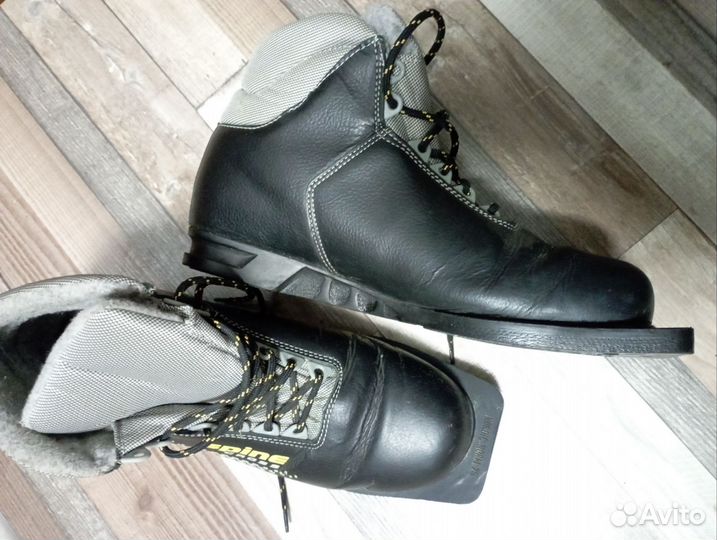 Лыжные ботинки 1