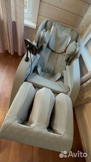 Массажное кресло