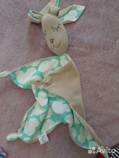 Развивающие игрушки для малыша пакетом