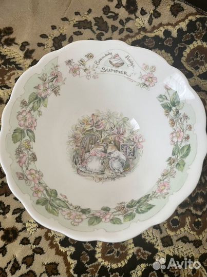 Ваза/ фруктовница на ножке ежевичная поляна