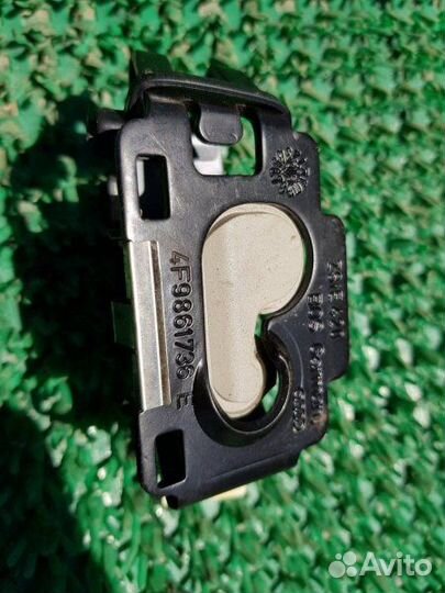 Крепеж Audi Q7 4LB