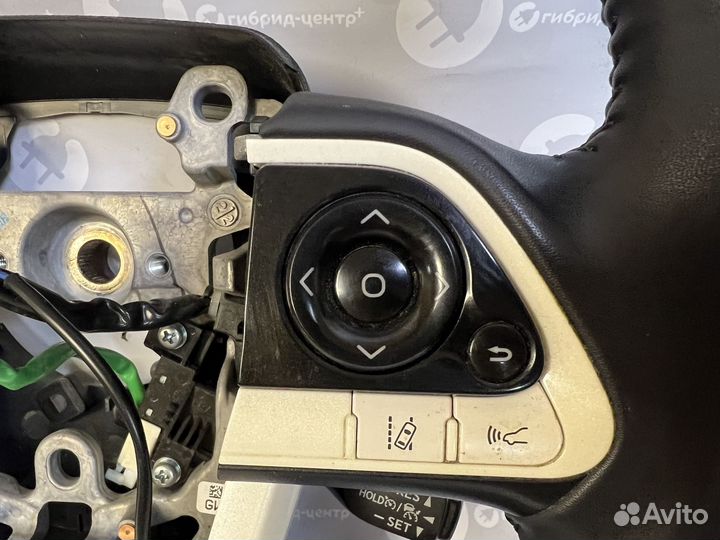 Руль Приус 50