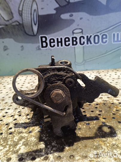 Суппорт задний правый Volkswagen Passat B5