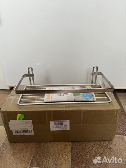 Полка навесная в ванную