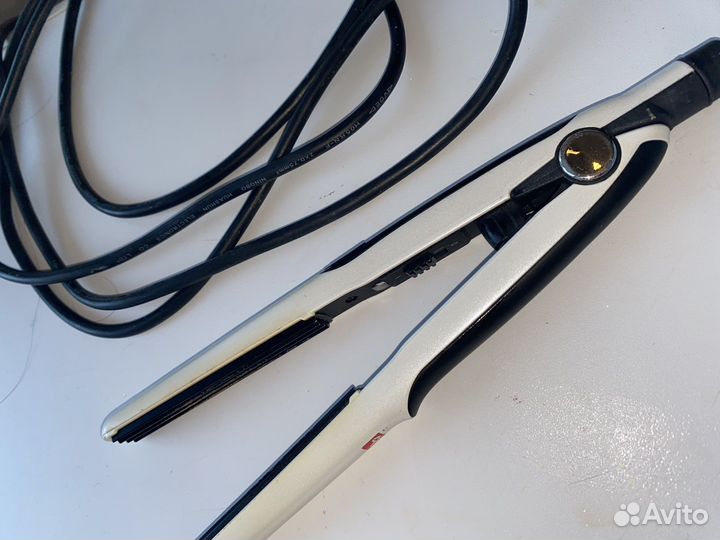 Выпрямитель для волос