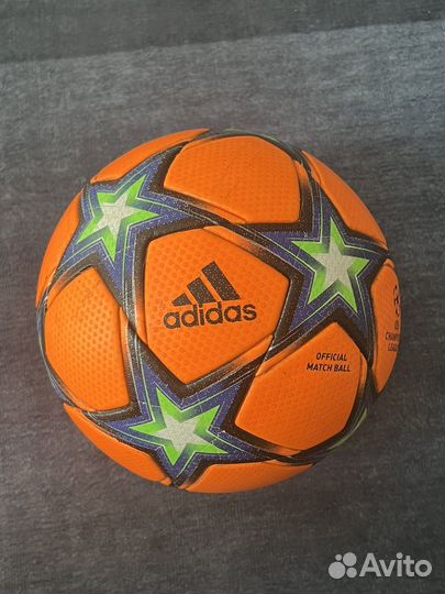 Футбольный мяч adidas лига чемпионов