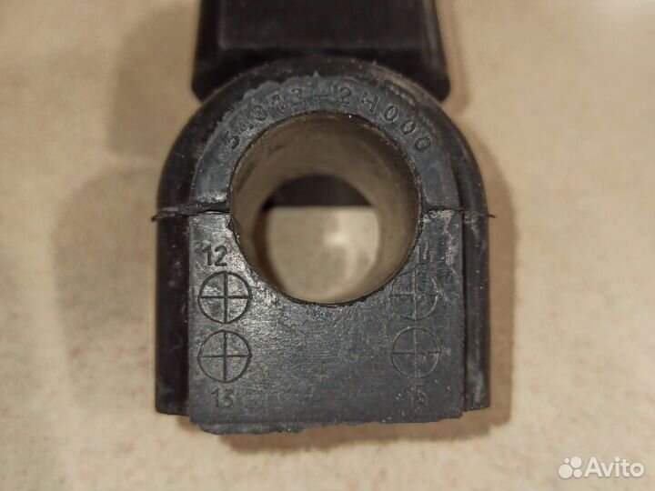 Втулка стабилизатора hyundai-KIA 548132H000