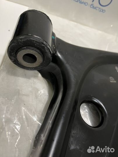 Рычаг передний правый Suzuki