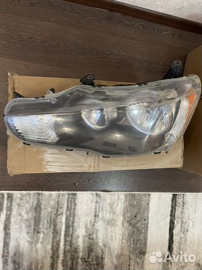 Фары на mitsubishi lancer 10