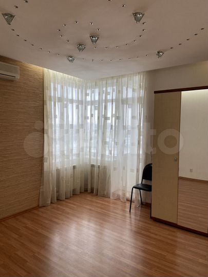 2-к. квартира, 84,5 м², 8/16 эт.