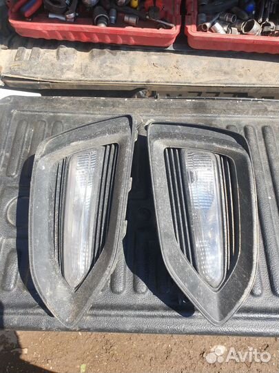 Противотуманка Хундай Солярис 2 левая правая