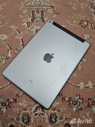 iPad 5 128GB LTE Gray