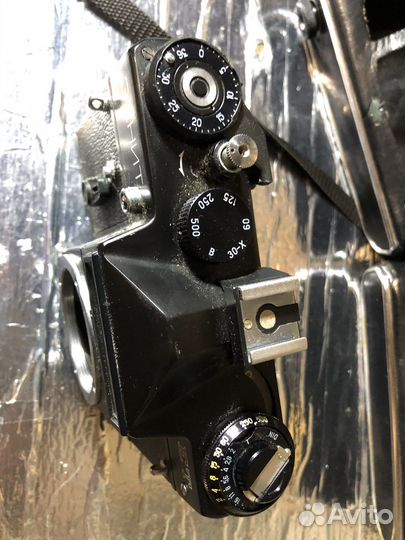 Плёночный фотоаппарат Зенит ет