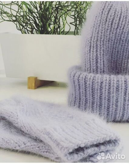 Комплект из пуха норки (шапка, варежки)