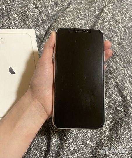 iPhone 11, 64 ГБ