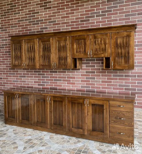 Резные изделия из дерева ручной работы