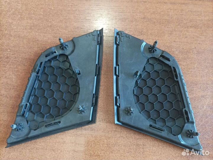 Накладка динамика с креплением