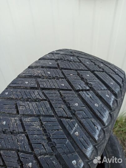 Goodyear Ultragrip Ice Arctic 235/55 R17