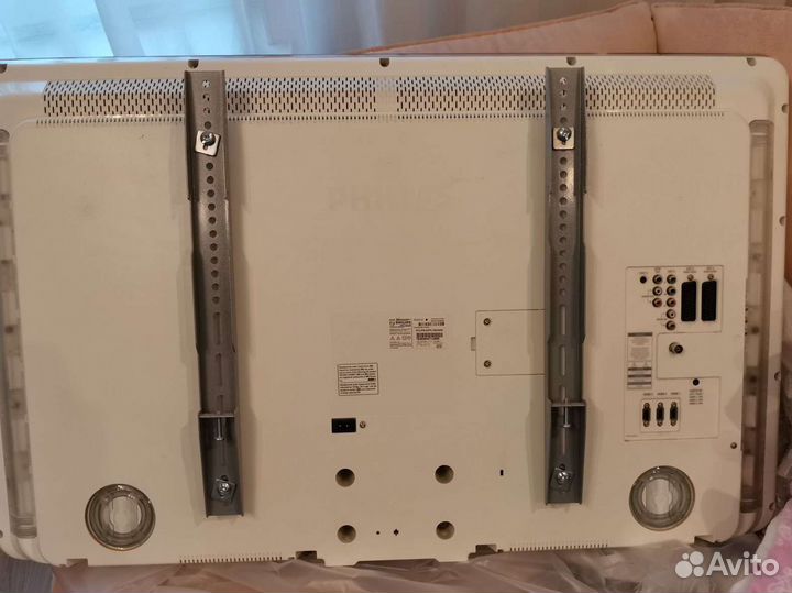 ЖК Телевизор Philips 42pfl7603s/60 на запчасти