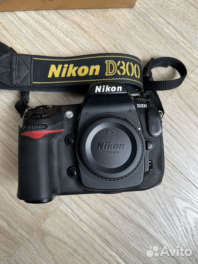 Зеркальный фотоаппарат Nikon d300