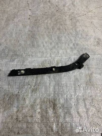 Кронштейн бампера задний левый Kia Rio 3 G4FC 2013