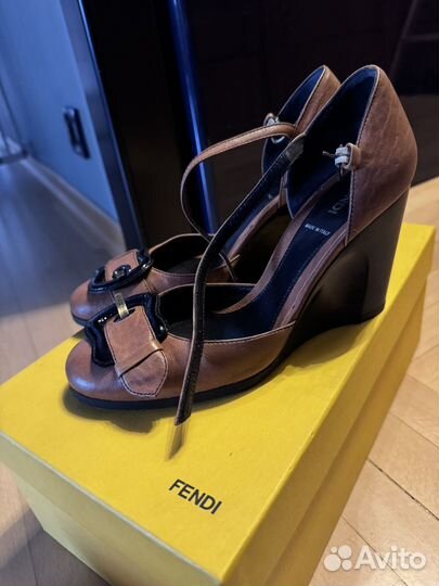 Fendi туфли 37,5