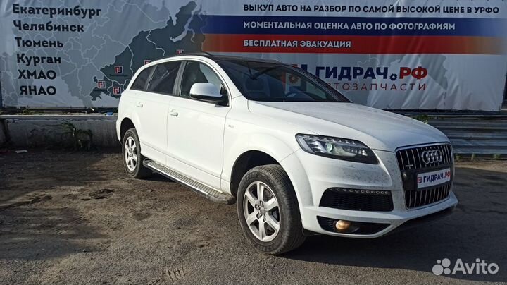 Обшивка багажника левая Audi Q7 4L08614879AM