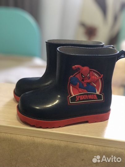 Резиновые сапоги