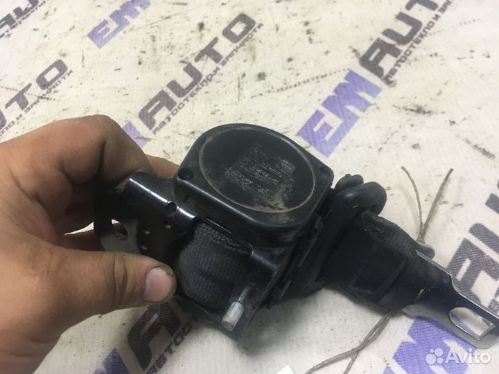 Ремень безопасности задний центральный Лада Калина