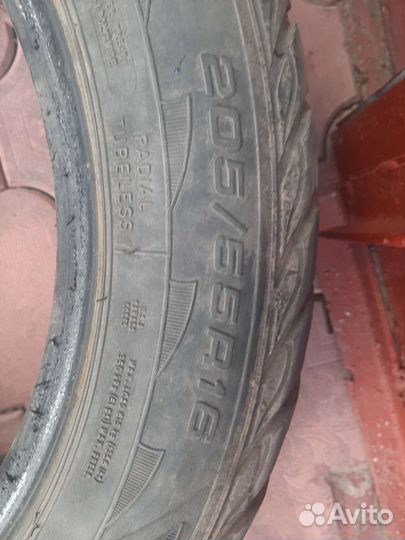 Goodyear UltraGrip Extreme 205/55 R16