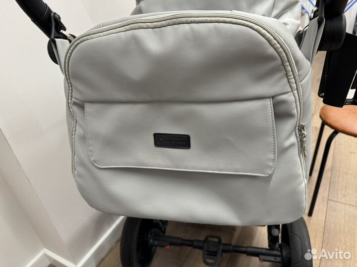 Коляска DeLorean Premium 3 в 1