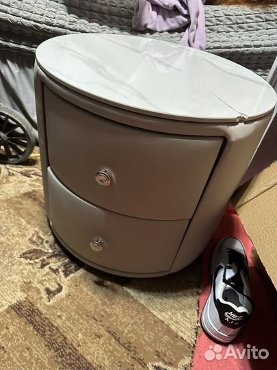 Тумба прикроватная