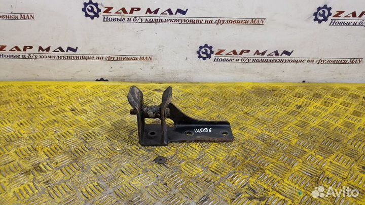 Замок кабины ответная часть левый Man Tga Tgs