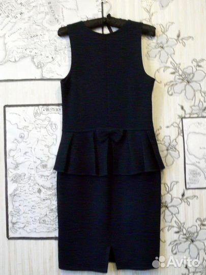 Платье-футляр темно-синее с баской (M-L)