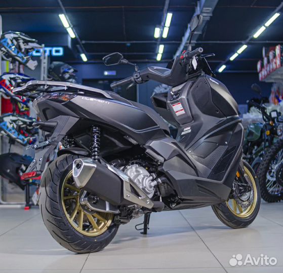 Скутер Regulmoto element 300CC 4T (LJ300T-18) EFI