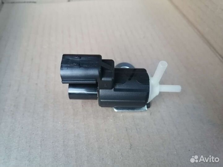 Клапан вакуумный включения переднего моста