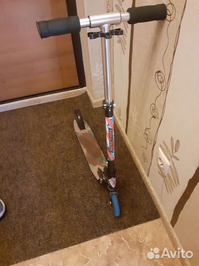 Самокат cкладной Reaction