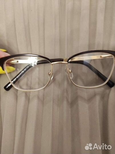 Очки с диоптриями -1