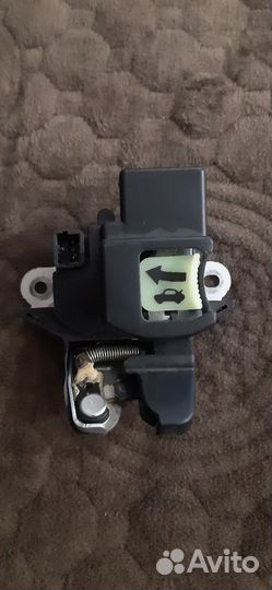 Замок крышки багажника hyundai solaris 2