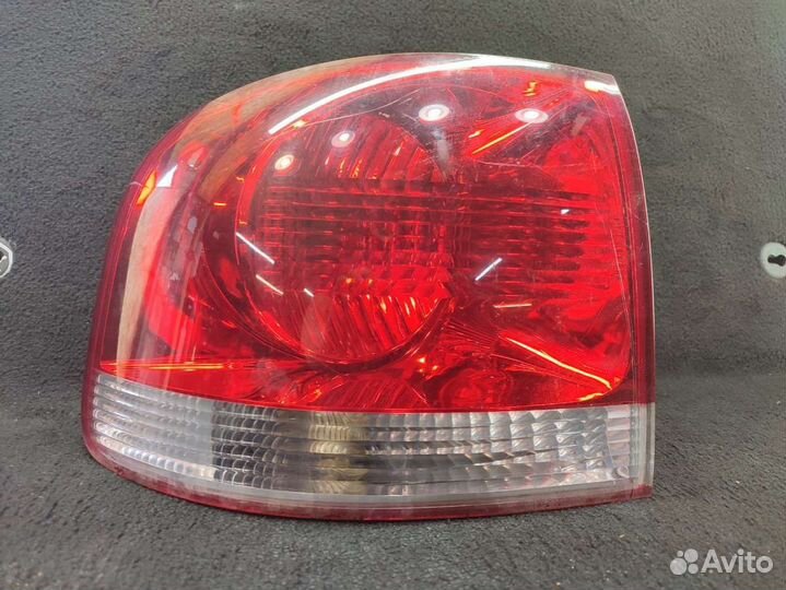 Фонарь задний левый для Volkswagen Touareg 1