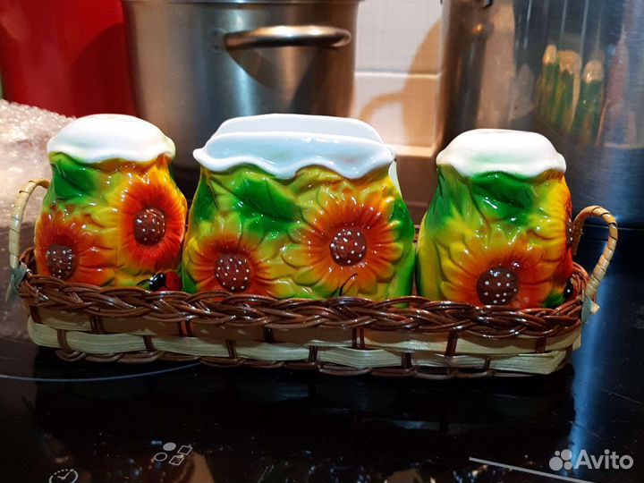 Набор баночек для специй новые