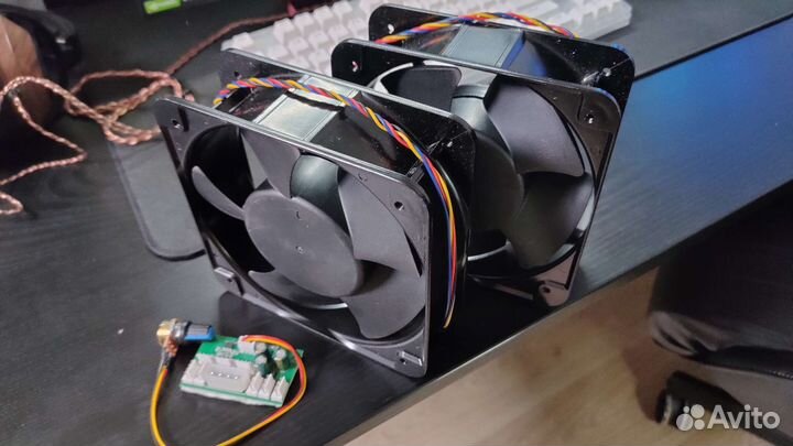 Вентиляторы delta 150 x 150 1.8A и Райзеры pci-e