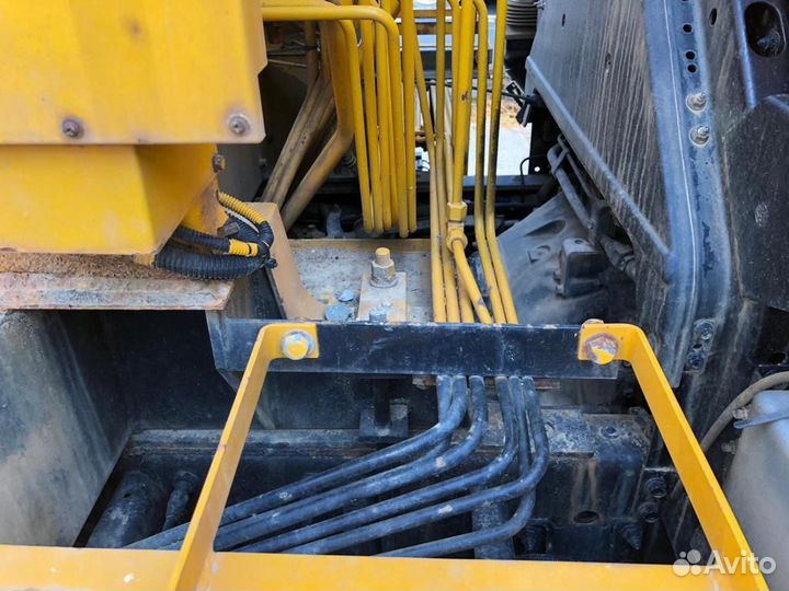 Isuzu Forward (F-Series), 2000