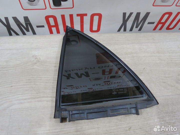 Форточка двери задняя левая Toyota Corolla 150